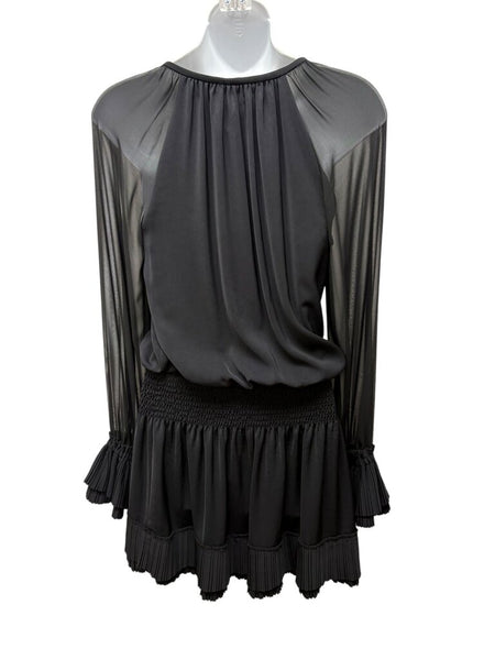 solid pleated ruffle cuffs