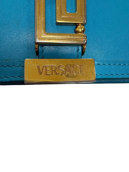 small bag w strap