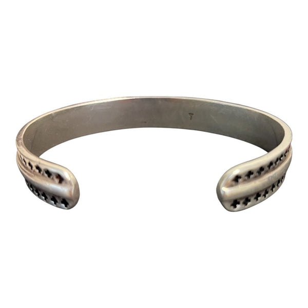 cuff w crosses