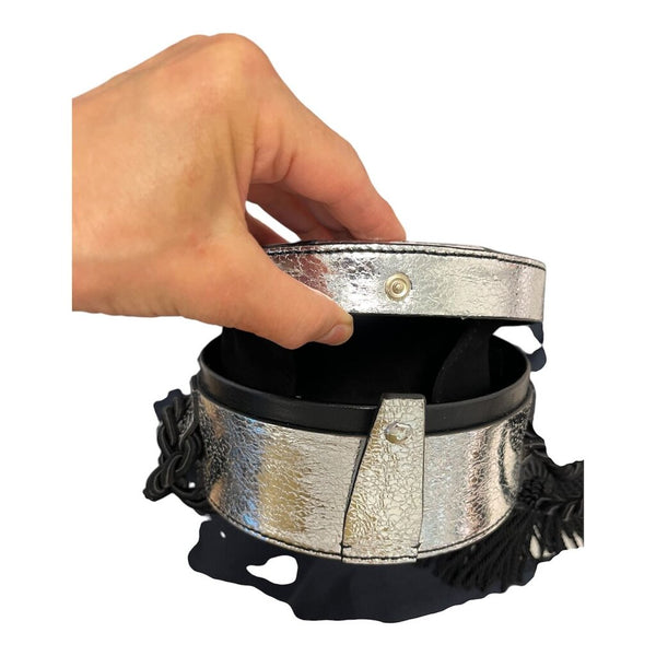 round crossbody
