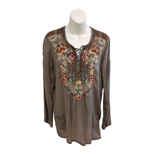 floral embroider blouse