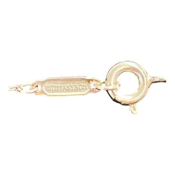 knot pendant necklace