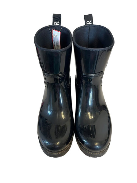 rain boots
