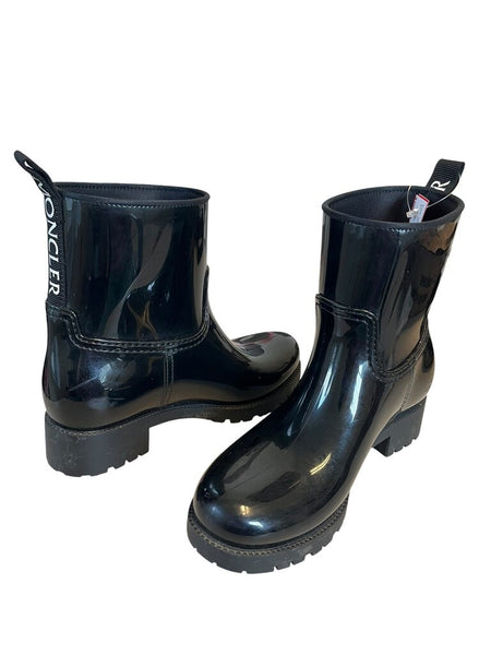 rain boots